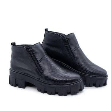 Imagem de Bota Coturno Feminino Couro Cano Curto Tratorada Conforto - Q&A, Preto