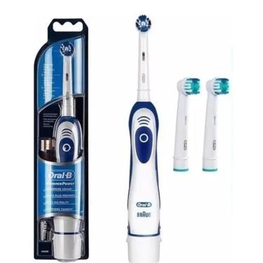 Imagem de Escova Elétrica Oral B. Com 2 Pilhas mais 2 Refis 