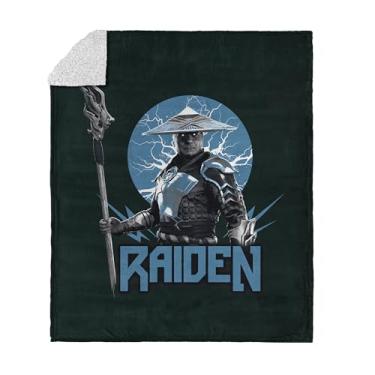 Imagem de Cobertor de lã de ovelha Mortal Kombat Silk Touch – Raiden, frente de lã ultramacia com costas de sherpa aconchegante, 127 x 152 cm