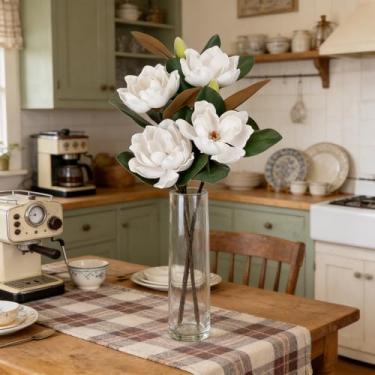 Imagem de 2 peças de flores artificiais de magnólia de 77 cm com folhas de magnólia verde e frutas, toque real, 4 cabeças, haste longa, flores de magnólias falsas para casa, casamento, mesa, escritório