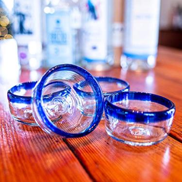 Imagem de Copos Mezcal | Vidro soprado à mão, feito artesanalmente | Copitas de borda azul | Perfeito para Mezcal ou Tequila | 70 g | Conjunto de 4