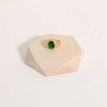 Imagem de GemeShou Bandeja de exibição de joias de bordo único para venda, suporte hexagonal de madeira para joias, suporte de exibição de loja de varejo de joias, adereços de fotografia 【hexágono de bordo