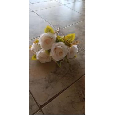 Imagem de Buquê de 6 Rosas Brancas - Bazar Rosas Flores