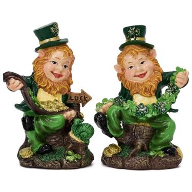 Imagem de Valery Madelyn Estatuetas de duende do Dia de São Patrício, 2 peças de decoração irlandesa caprichosa com trevos e placa da sorte, presentes de São Patrício de resina verde média para decoração de