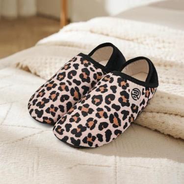 Imagem de Pantufas domésticas para mulheres e homens, meias para uso interno, sem calças, aconchegantes, felpudas, confortáveis, para casa, quarto, sola de borracha, leve, antiderrapante, para viagem, ioga