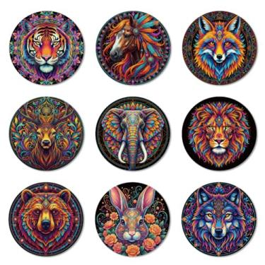 Imagem de ANATTASOUL Conjunto de 9 porta-copos de madeira colorido com padrão de animal presente de inauguração de casa redonda para casa nova, proteção de mesa de centro decorativa de 9,9 cm para decoração de