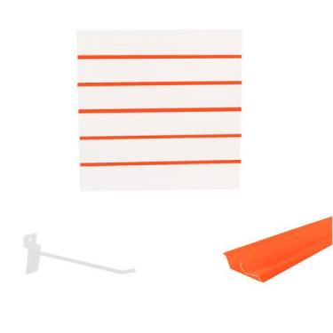 Imagem de Painel Canaletado Branco em Mdf 0,61 x 0,61m com Perfil Pvc Laranja e 