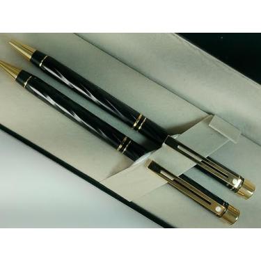Imagem de Sheaffer Feito nos EUA Signature Targa Spiral Black Lacquer com três anéis Targa exclusivos e caneta esferográfica de ouro 22KT e conjunto de lápis de 0,5 mm