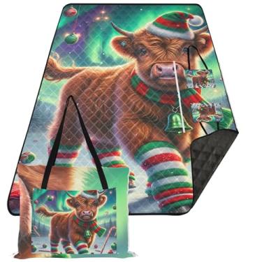 Imagem de TSENQUE Tapete dobrável de vaca Highland de Natal, cobertor de praia, impermeável, à prova de areia, tapete de brincar ao ar livre para grama, 299,7 x 203,2 cm