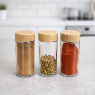 Imagem de Kit Porta Temperos Hermético em Vidro com Tampa de Bambu – Potes Organizadores para Mantimentos e Cozinha (3 Potes - 90ml)
