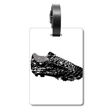 Imagem de Bolsa de futebol preta com estampa de sapatos de futebol americano com etiqueta para bagagem e cartão de bagagem