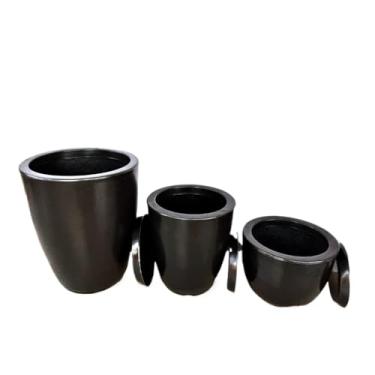 Imagem de Vasos Decorativos de Polietileno com Prato para Ambientes Externo e Interno