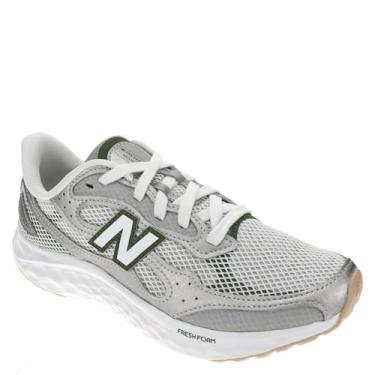 Imagem de New Balance Fresh Foam Arishi V4 Tiralux Tênis de corrida feminino, Raincloud/prata metálico/verde alpino escuro, 8.5 Wide