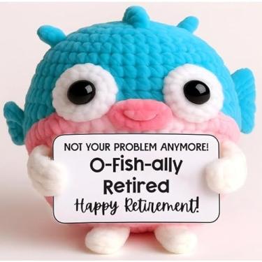 Imagem de Presente engraçado de aposentadoria – Peixe de crochê feito à mão, presente aposentado para colegas de trabalho, chefe, professores, amigos, homens, mulheres, decoração de mesa de aposentadoria feliz