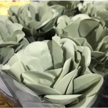 Imagem de Forminhas para Doces Finos - Kit 40/120 Formas Flor Decorativas | Ideal para Casamentos, Festas e Cupcakes (Style - Pistache Claro,120)