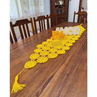 Imagem de Caminho de Mesa Crochê Liso Polipropileno 1,50MX38CM Amarelo Ouro Artesanal