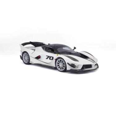 Imagem de Miniatura Carro Ferrari FXX-K Evo Branco 1:18 BBurago