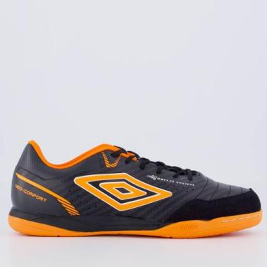 Imagem de Chuteira Umbro Neo-Confort Futsal Preta e Laranja, 43