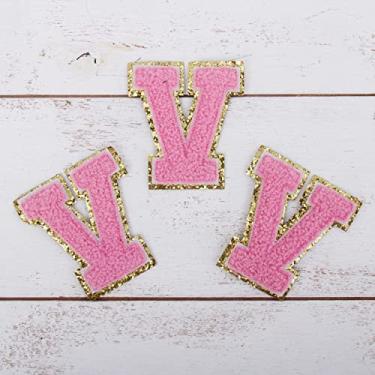 Imagem de Pacote com 3 adesivos "V" de Chenille Iron On Glitter com 5 cm de altura - Tecido de chenille rosa com acabamento em glitter dourado - Costurar ou passar a ferro - 5 cm PNK V