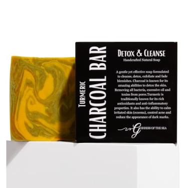 Imagem de Barra de carvão açafrão – Sabonete natural para rosto e corpo para acne, manchas escuras e desintoxicação | Tom de pele uniforme | Limpeza profunda | Feito à mão, orgânico, vegano com carvão ativado e