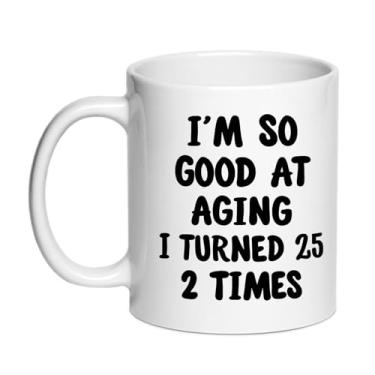 Imagem de SIUNY Presentes de aniversário de 50 anos para mulheres e homens canecas de café - presentes engraçados para uma mãe de 50 anos pai amigo irmã tia, virado 25 2 vezes xícara de café 325 ml