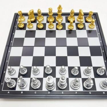 Imagem de Tabuleiro De Xadrez Magnético Dobrável Jogo Estratégia Educacional Luxo Decorativo Com Peças Douradas E Prateadas 32cm x 32cm