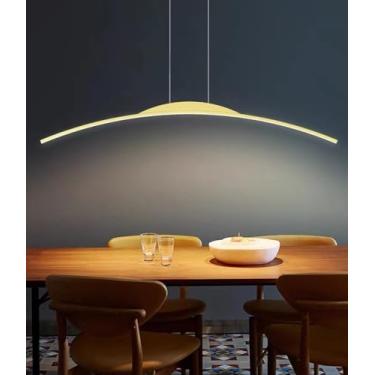 Imagem de Luminária pendente LED moderna e regulável com controle remoto. Design linear, altura ajustável, ideal para mesa de jantar, sala de jantar, escritório e cozinha (Dourada, 80 cm de compriment