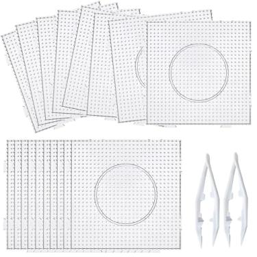 Imagem de 18 Pegboards para contas de fusível, modelos de artesanato de plástico transparente, design interligado para 0,2 contas, kit de arte DIY com pinças e capacidade de 841 contas