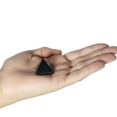 Imagem de MINI PIRÂMIDE OBSIDIANA - (1,5 a 2,5)cm - GOMES CRYSTALS