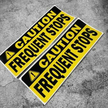 Imagem de 2x adesivos de aviso de carro Caution This Vehicle Makes Frequent Stops Decalque Janela Automóvel Cauda Triângulo Apliques (B, 15 x 5,3 cm)
