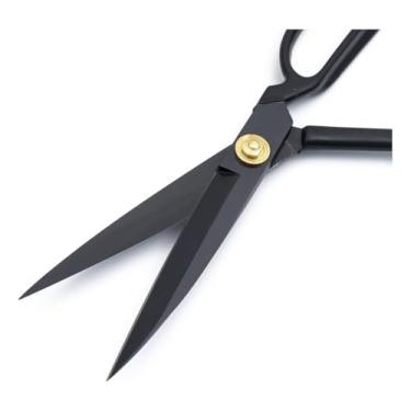 Imagem de Tesoura 30,9cm Alfaiate Aço Titanium Costura Profissional 12 Pol NYBC Tam:12 Cor:310 - NYBC Fabricada Em Titânio Premium E Aço Alemão, Esta Tesoura Oferece Precisão Incomparável