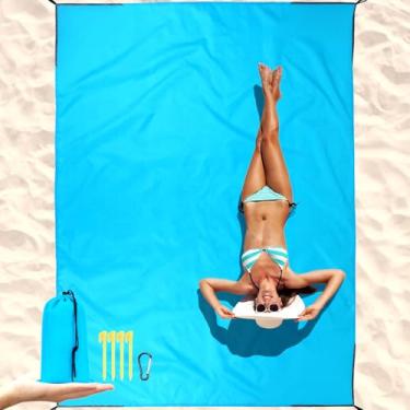 Imagem de Fammart Cobertor de praia à prova de areia impermeável, cobertor de piquenique compacto, tapete de praia leve de secagem rápida, lona de acampamento com bolsos de canto e estacas para caminhadas