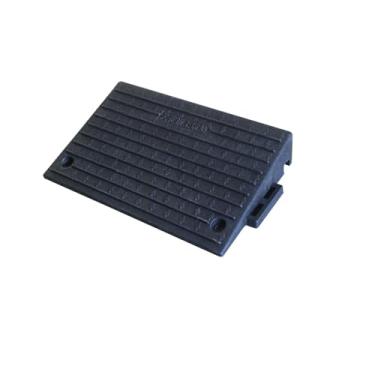 Imagem de MOMOBC Rampas de freio, rampas portáteis de entrada de garagem pesadas, limite de freio de borracha conectável, adequado para calçadas, docas de carregamento, scooters (50 * 30 * 7 cm)