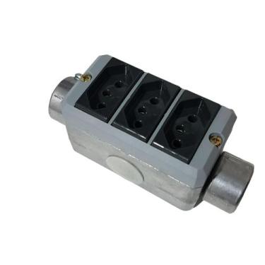 Imagem de Condulete C alumínio 3/4 Tramontina tomada Tripla, Preto 10A