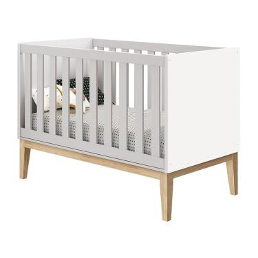 Imagem de Berço Americano com Colchão e Cômoda Gaveteiro Classic Branco Pés Madeira Natural – Reller