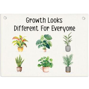 Imagem de Faixa de parede Growth Looks Differennt para quarto de crianças, faixa de lona de linho inspiradora para pendurar bandeiras para decoração de parede para quarto de bebê, meninos, meninas, berçário