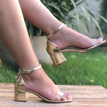 Imagem de sandalia salto bloco dourada confort tendência 2022 valle shoes, Vinil
