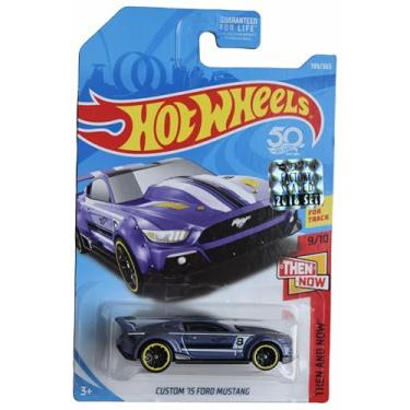 Imagem de Hot Wheels Custom '15 Ford Mustang, Then and Now 9/10 [Purple] 199/365