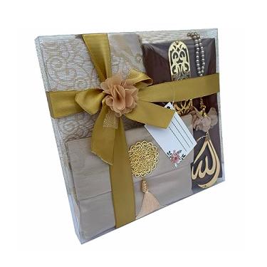 Imagem de Tapete de oração muçulmano, conjunto de presente de 17,78 cm, tapete de oração, livro de surah, cachecol, estojo de surah, marcador de livro, gancho de espelho de carro, contas de oração, presente