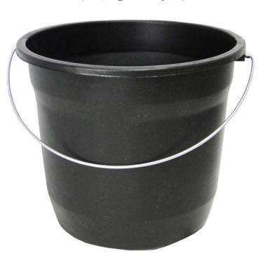 Imagem de Balde De Plastico Redondo Preto Com Alca De Metal 5L 19X23Cm