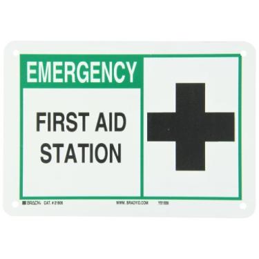 Imagem de Brady 21806 25,4 cm de largura x 17,8 cm de altura B-401 Plástico, sinal de alerta verde e preto sobre branco, cabeçalho "Emerge", legenda "First Aid Station" (com imagem)