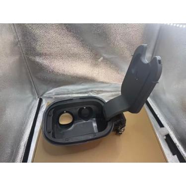 Imagem de BABERGOU Caixa de tubulação de enchimento de tanque de combustível compatível com Chevy Silverado 1500 2019-2025 Cama a gás de 6,6 pés, tampa de gás Conjunto de bolso de porta de combustível com