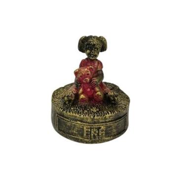 Imagem de Escultura Erê Menina Dourado e Rosa Vintage Resina 5 cm - Lua Mística 