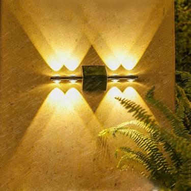 Imagem de Luz de parede de jardim ao ar livre cerca solar IP65 à prova d'água lâmpada de parede solar para cima e para baixo iluminação LED para escada, deck piscina, pátio, decoração de quintal, caminho de