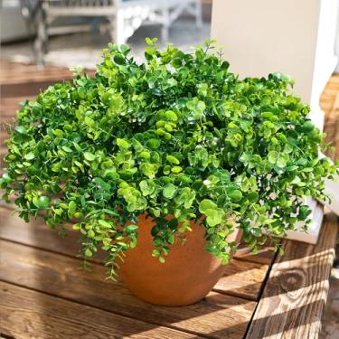 Imagem de HyeFlora Plantas artificiais para ambientes externos, decoração de primavera e verão, 12 pacotes de folhas de eucalipto falsas e galhos de vegetação falsos em massa parecem realmente resistentes a UV