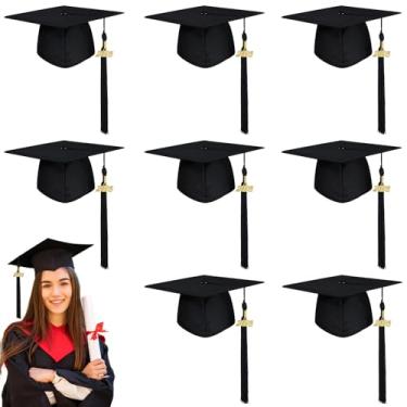 Imagem de DRABPOI 8 peças de boné de formatura preto com borla 2026 ajustável chapéu de formatura adulto para mulheres e homens, suprimentos de formatura, acessório de vestido extravagante, adereços de foto