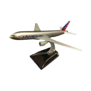 Imagem de Modelo De Avião Miniatura Em Metal Diecast Boeing Airbus Dubai B737 Em