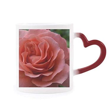 Imagem de Caneca de grés com folhas verdes rosa sensível ao calor vermelha que muda de cor