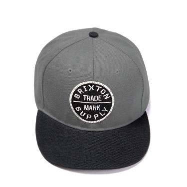 Imagem de Boné Snapback Bordado Ajustável De Aba Reta Oath