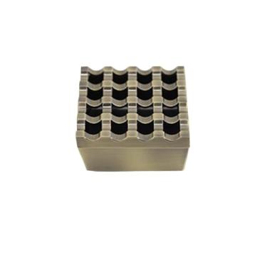 Imagem de Cinzeiro de metal com tampa de dezesseis furos para cigarro quadrado, cinzeiros portáteis para pátio externo, casa, escritório, mesa, cinzeiros (metálico)